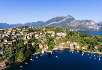 Angelina   s house with lake view - Bellagio has Balcony rooms