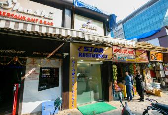 OYO Home 79684 Oak 1 Bhk Cottage allows 18 year olds to book a room