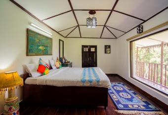 OYO Home 79683 Elegant 1 Bhk allows 18 year olds to book a room