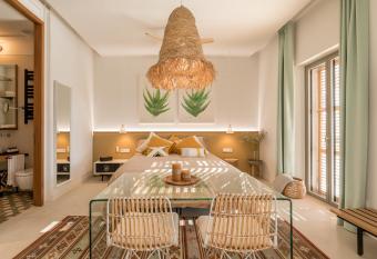 Hotel Portmany has Balcony rooms