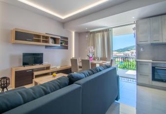 zakynthos town modern roof apartment has Balcony rooms