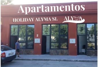 HOLIDAY ALYMA allows 18 year olds to book a room