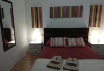 Casa Relajaci  n allows 18 year olds to book a room