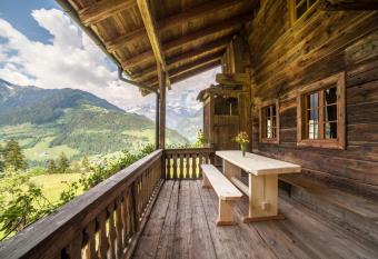 Schnitzers Ferienheisl has Balcony rooms