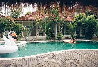 Endless Summer Surf Camp Kuta has Balcony rooms