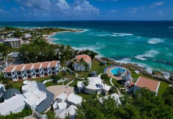 OceanBlue Resort has Balcony rooms