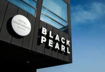 Black Pearl Apartment Hotel allows 18 year olds to book a room