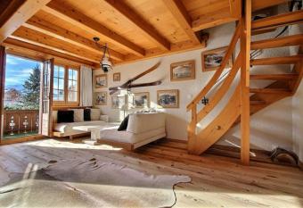 Chalet Soldanella 10 guests Gstaad has Balcony rooms