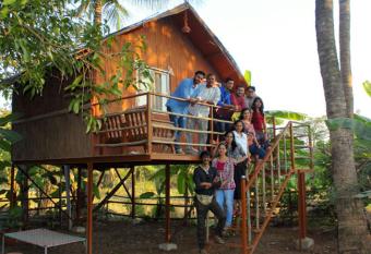 Green Environment Stay has Smoking/Balcony rooms