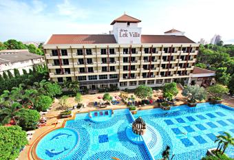 Lek Villa has Balcony rooms