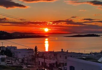 Fabrica Sunset Apartments has Smoking/Balcony rooms