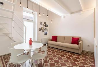 Bellagio amorevole dimora in Lecco allows 18 year olds to book a room