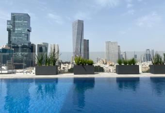 Jo Shtibel Tel-Aviv allows 18 year olds to book a room