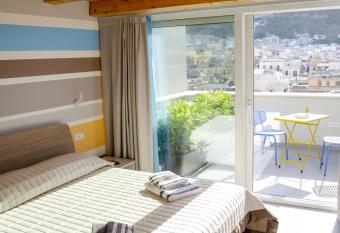 Solemare Casa Vacanze has Balcony rooms