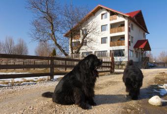 Pensiunea Aron 2 has Balcony rooms