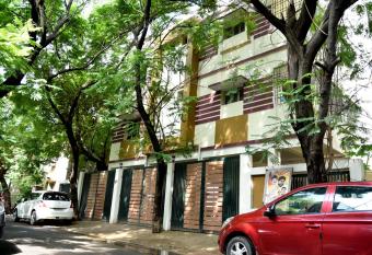 Sree Devi Niwas has Balcony rooms