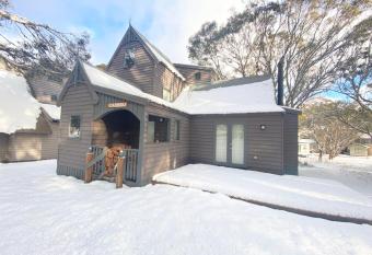 Caribou allows 18 year olds to book a room