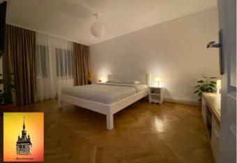 Daniela s Apartaments allows 18 year olds to book a room