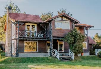 IND  MITO HOSTEL allows 18 year olds to book a room