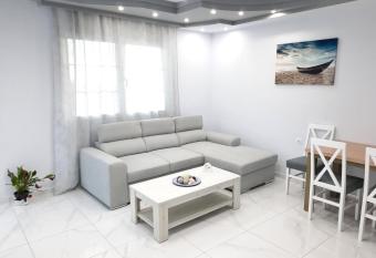 Panorama Apartments has Balcony rooms