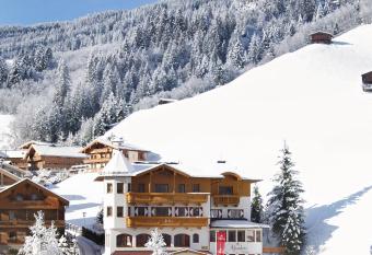 Alpenherz Hotel Garni has Balcony rooms