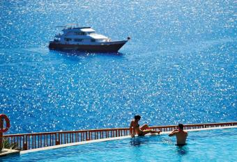 Reef Oasis Blue Bay Resort & Spa has Balcony rooms