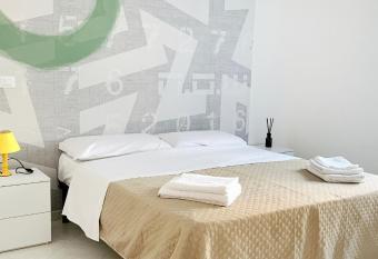 Anna s HOUSE Patio Relax allows 18 year olds to book a room