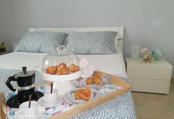 Le stanze del Sole b&b has Balcony rooms