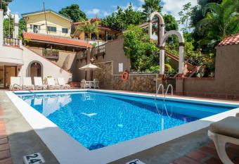 Kapok Hotel allows 18 year olds to book a room