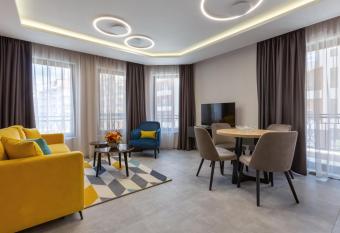 Inter Holiday Apartments has Balcony rooms