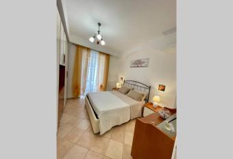 San Pietro Loft - appartamento in pieno Centro has Balcony rooms