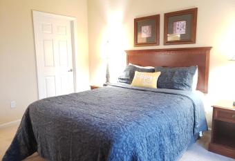 The Aria II @ Tuscana Resort has Balcony rooms