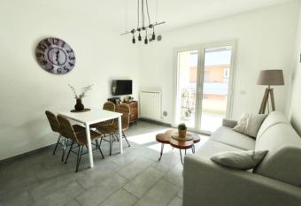 Appartamento ad Alba Adriatica has Balcony rooms