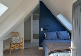 Havre de paix et jardin tropical. Chambre priv  e allows 18 year olds to book a room