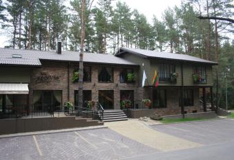 Vila Kelmyne has Balcony rooms