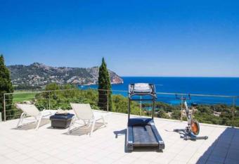 Via del Cigne has Balcony rooms