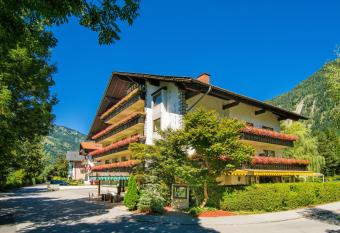 Hotel Carinthia has Balcony rooms
