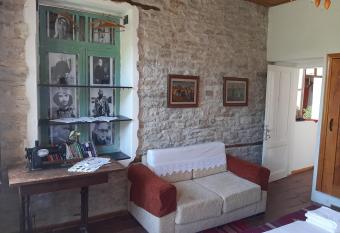 The Fir Gate has Balcony rooms