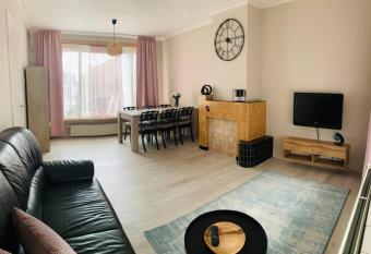 Cosy house in the heart of the center! has Balcony rooms