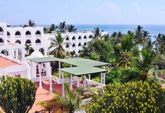 Kaskazi Beach Resort has Balcony rooms