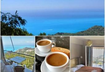 Panoramic View has Balcony rooms