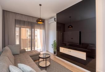 Soho City A403 allows 18 year olds to book a room