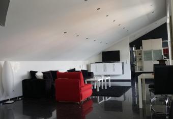 Hotel Come In allows 18 year olds to book a room