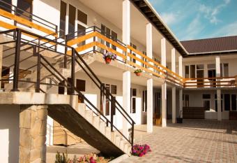 Oasis Mini Hotel has Balcony rooms