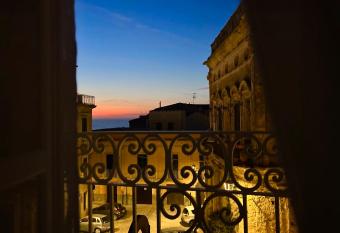 B&B Costa degli Dei has Balcony rooms