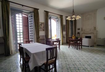 Casa Resci - Dimora del 1884 has Balcony rooms