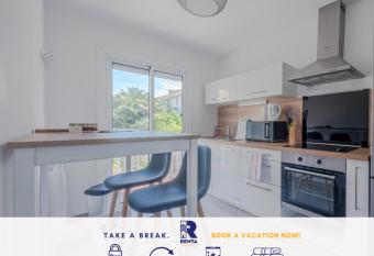 Le coin des agrumes Jardin Proche Centre Ville has Balcony rooms