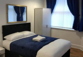 The Avenues And Alleyways allows 18 year olds to book a room