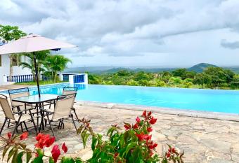 Hotel Eclipse, Playa Coronado allows 18 year olds to book a room