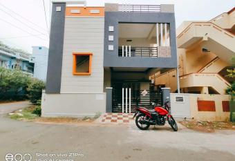 Vizag homestay guest house allows 18 year olds to book a room